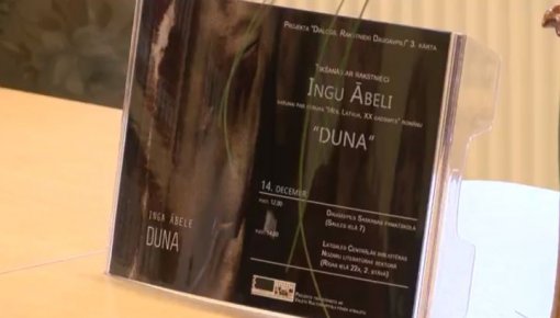 Inga Ābele iepazīstināja daugavpiliešus ar savu romānu “Duna” (VIDEO)