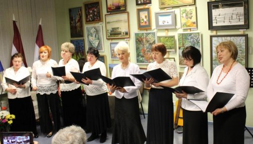 Radošais duets uzdāvināja daugavpiliešiem iedvesmas vakaru