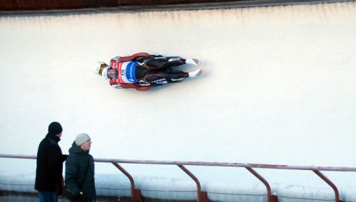 Latvijas kamaniņu stafetes komanda izcīna sudrabu PK posmā Oberhofā