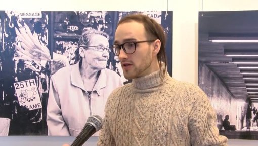 Daugavpilī ar savu personālizstādi ieradās Rīgas ielu fotogrāfs Juris Justs (VIDEO)