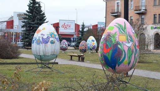 Daugavpili rotā krāšņas Lieldienu olas