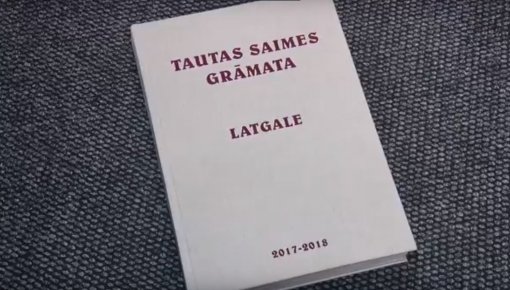 Daugavpilī nonākusi Latvijas simtgadei veltītā Tautas Saimes grāmata