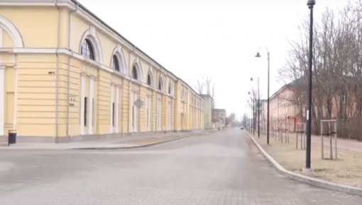 Daugavpils cietoksnī top padomju laikiem veltīta ekskursija (VIDEO)