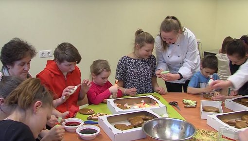 DAUTKOM apsveica bērnus no Naujenes bērnu nama Lieldienās (VIDEO)