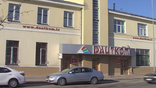 Dautkom piedāvā pāriet uz elektroniskajiem rēķiniem (VIDEO)