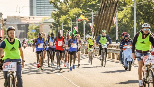 "Lattelecom" Rīgas maratonā ar jaunu sacensību rekordu uzvar Etiopijas skrējējs Ajana