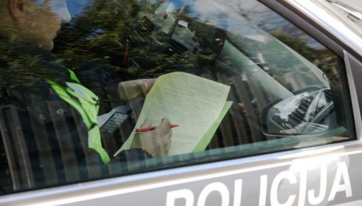 Ceļu satiksmes negadījumos cietuši četri gājēji un viens velosipēdists