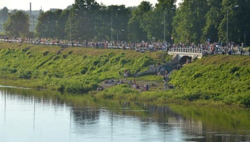 Labiekārtos piestātnes teritoriju