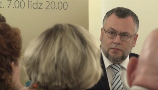 No 13.Saeimas kandidātu sarakstiem izsvītro septiņus kandidātus (VIDEO)