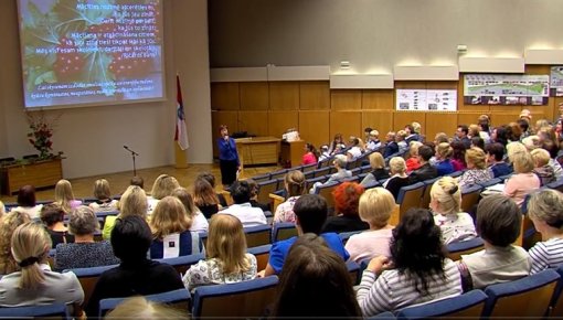 LIZDA panāk, ka pedagogu zemākā mēneša darba algas likme pieaugs līdz 710 EUR (VIDEO)