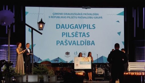 Daugavpils otru gadu pēc kārtas atzīta par ģimenēm draudzīgāko Republikas pilsētu (VIDEO)