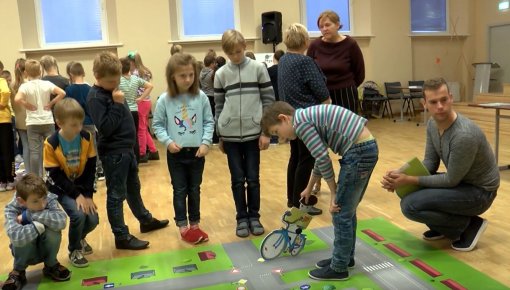 CSDD īsteno projektu par mazo velosipēdistu drošību uz ceļa (VIDEO)