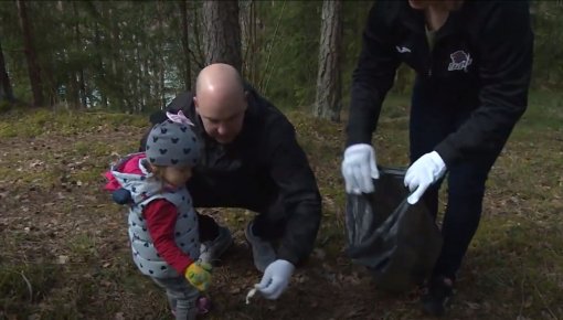 Aicina jauniešus un ģimenes plogingot (VIDEO)