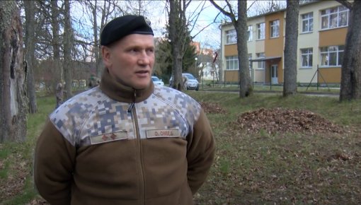 COVID-19 ietekme uz karavīru un zemessargu dienestu (VIDEO)