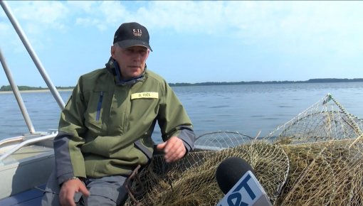 Tuvojoties svētkiem palielinās maluzvejniecība (VIDEO)