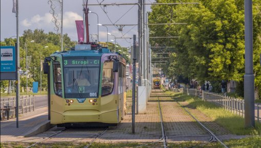 Sabiedriskā transporta mēnešbiļetes Daugavpilī: vai tas ir izdevīgi?