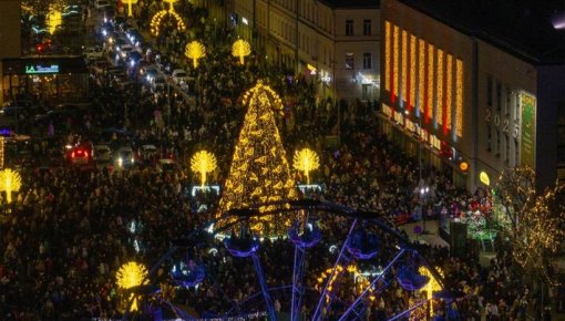 Daugavpils aicina uz Jaungada ballīti Vienības laukumā