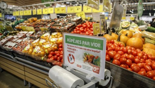No šodienas veikalos aizliegti vieglās plastmasas iepirkumu maisiņi