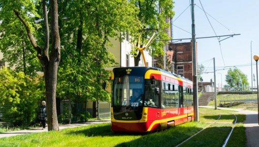 Skolēniem Daugavpilī saglabāsies braukšanas maksas atvieglojumi sabiedriskajā transportā arī vasarā
