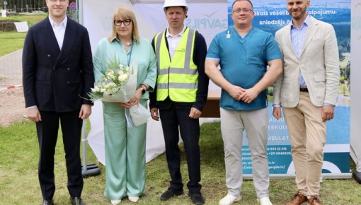 Topošā SIA “Daugavpils reģionālā slimnīca” Staru terapijas bloka jaunā korpusa pamatos tika iemūrēta laika kapsula