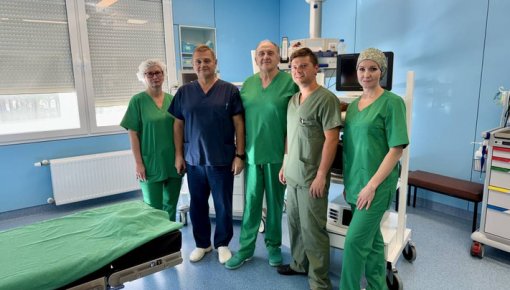 Daugavpils reģionālajā slimnīcā pirmo reizi implantēts kardioverters–defibrilators