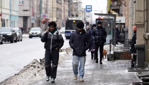 Eksperti satraukti par Labklājības ministrijas sniegto informāciju par pabalstiem ārvalstu pilsoņiem