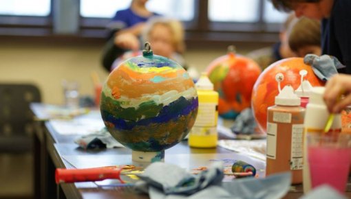 Decembrī Rotko muzejā – bērnu nodarbību programma Ziemassvētku noskaņās