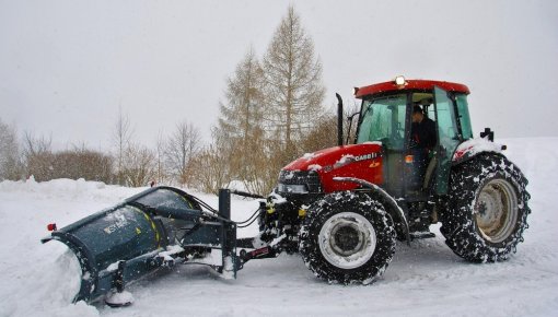 Ziemas ceļu uzturēšana: kāpēc tas ir viens no sarežģītākajiem komunālajiem uzdevumiem