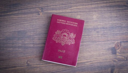 Daugavpilī piedāvā bezmaksas kursus Latvijas pilsonības iegūšanai
