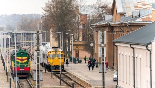 Laika maiņas dēļ divi nakts vilcieni no Zilupes un Daugavpils izbrauks stundu agrāk