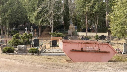Daugavpils pašvaldība aicina ievērot kapsētu uzturēšanas noteikumus