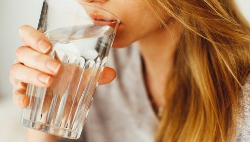 Ja jūtat sliktu dūšu - nedzeriet ūdeni, tā vietā pamēģiniet šo