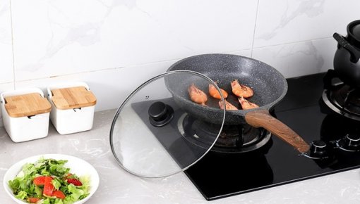 Ja pannai vāku uzliek nepareizajā brīdī, tas var sabojāt ēdienu