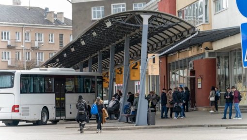 Maija svētku laikā atcelti daži starppilsētu autobusu reisi
