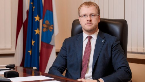 "Tiešais ēters ar Domi": Daugavpils mērs Andrejs Elksniņš