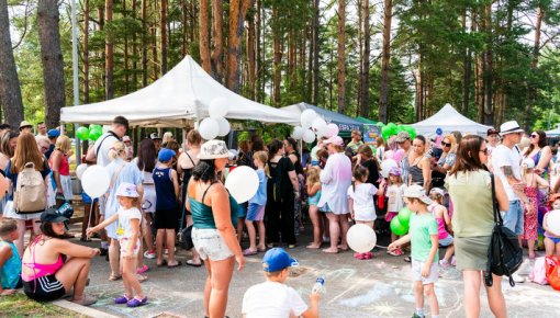 “Sinergia bērniem” pulcēja aptuveni 1500 viesu un apvienoja uzņēmējus bērnu labā