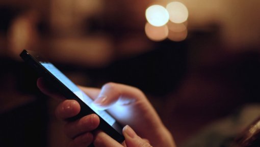 Pētījums: īsie video sociālajos tīklos var pasliktināt spēju iegaumēt informāciju