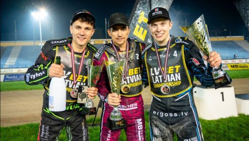 Jevgeņijs Kostigovs un Dmitrijs Reuka izcīna Latvijas čempionu titulus spīdvejā