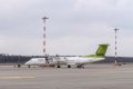 "airBaltic" lidmašīna iekļūst turbulencē; savainojumus gūst divi pasažieri un stjuarts