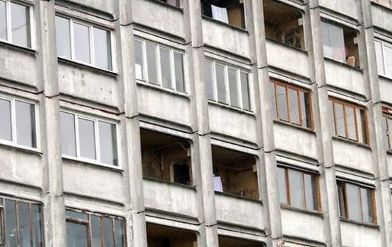 Parādi par komunālajiem pakalpojumiem ir praktiski katrā daudzdzīvokļu mājā