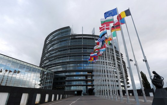 EP balsos par  realitātei atbilstošāku stratēģiju attiecībām ar Krieviju