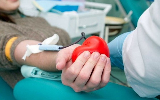 Iespējams, gandrīz 200 cilvēkiem pārlietas ar C hepatītu inficētas asinis