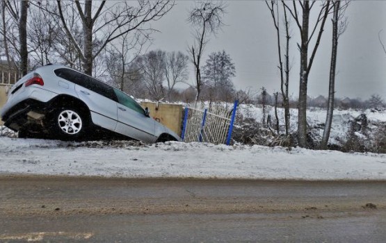 Svētdien ceļu satiksmes negadījumos viens bojāgājušais un 10 cietušie