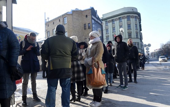 Ar garām rindām sākusies Dziesmu un deju svētku biļešu tirdzniecība