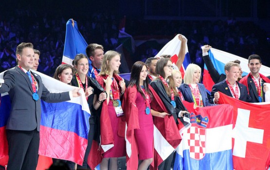 Latvijas komanda EuroSkills 2018 iegūst zelta, sudraba un trīs izcilības medaļas