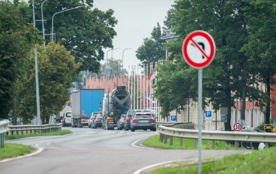 Līdz 13. septembrim ierobežos satiksmi Daugavas ielā