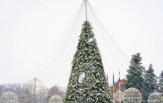 Daugavpilī aizsākas Ziemassvētku laiks “Sapņu galaktikā” ar bagātīgu pasākumu klāstu