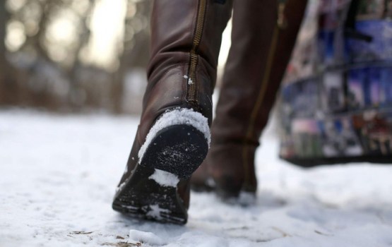 Apavi slīd uz ledus? Vienkārši veidi, kā padarīt tos drošākus