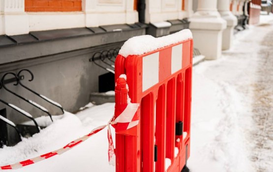 Ilgstošs sniegs palielina riskus: Daugavpils pašvaldība atgādina par drošību