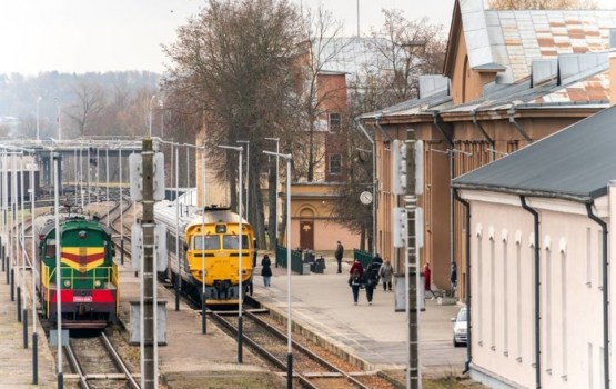 Laika maiņas dēļ divi nakts vilcieni no Zilupes un Daugavpils izbrauks stundu agrāk